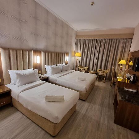 Bliss Square Hotel Dubai Exterior foto
