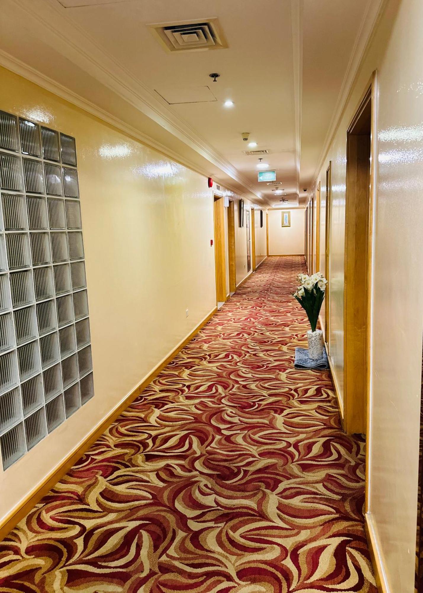 Bliss Square Hotel Dubai Exterior foto